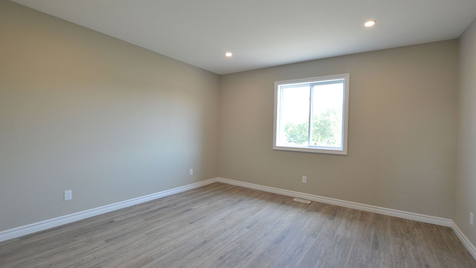 inside bedroom of Trailblazer homes project