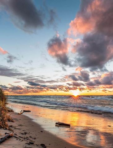 picture of lake huron shore 